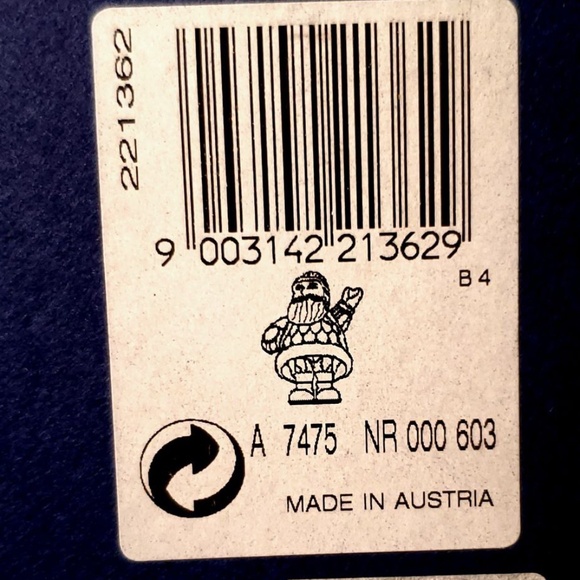 Swarovski Santa - Picture 10 of 15